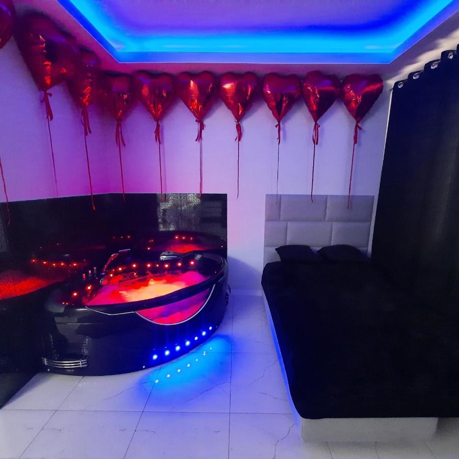 Mp Apartament Bialystok Jacuzzi Luaran gambar