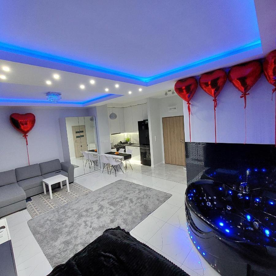 Mp Apartament Bialystok Jacuzzi Luaran gambar