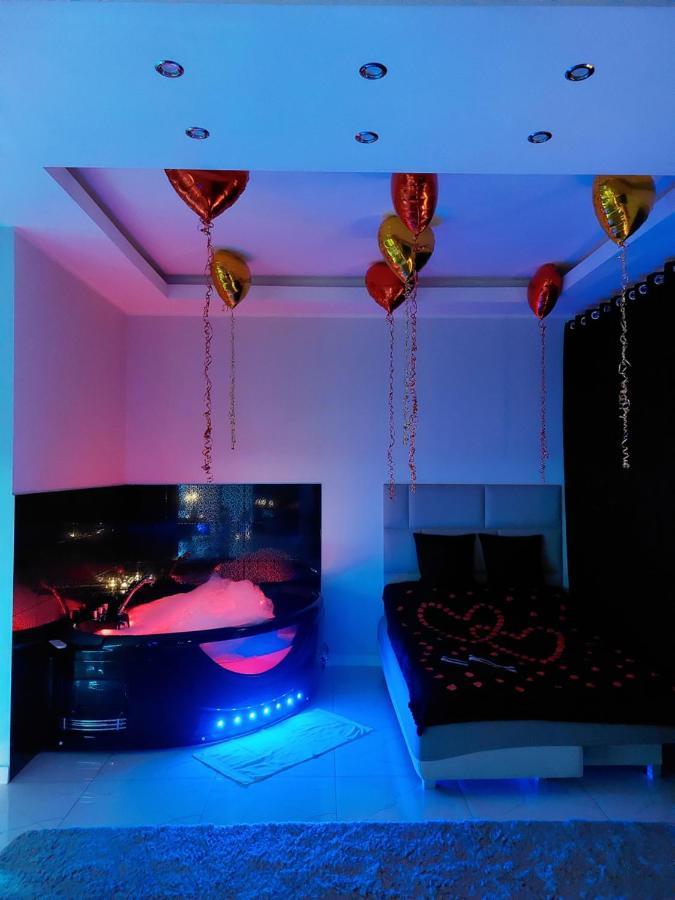 Mp Apartament Bialystok Jacuzzi Luaran gambar