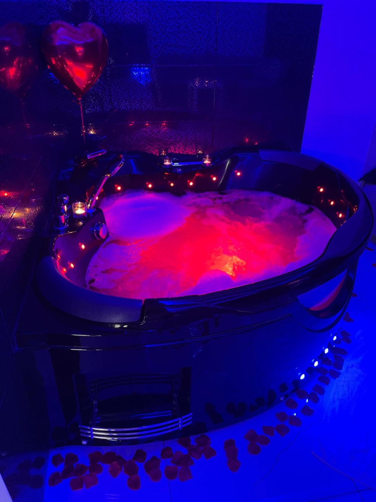 Mp Apartament Bialystok Jacuzzi Luaran gambar